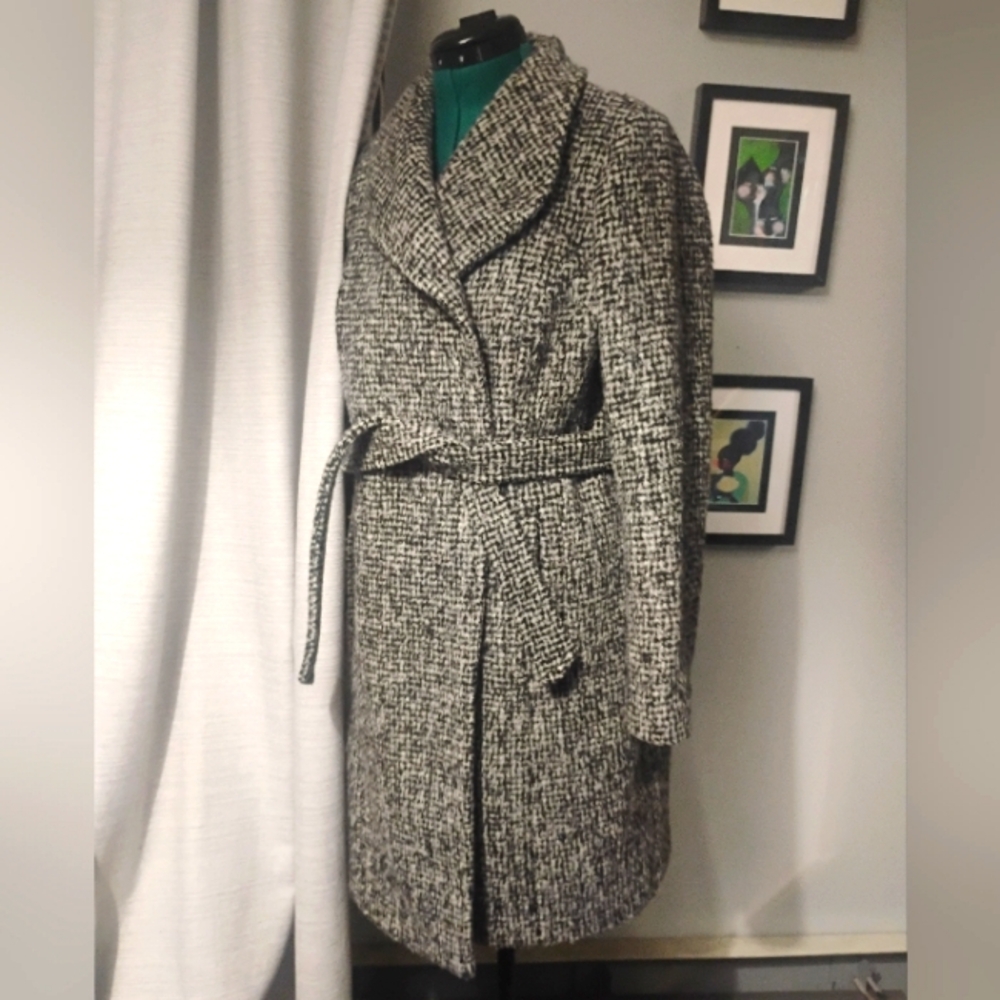 Cole Haan Asymmetrical Shawl Collar Wool Coat in Black and White Sz 14 - Picture 3 of 16